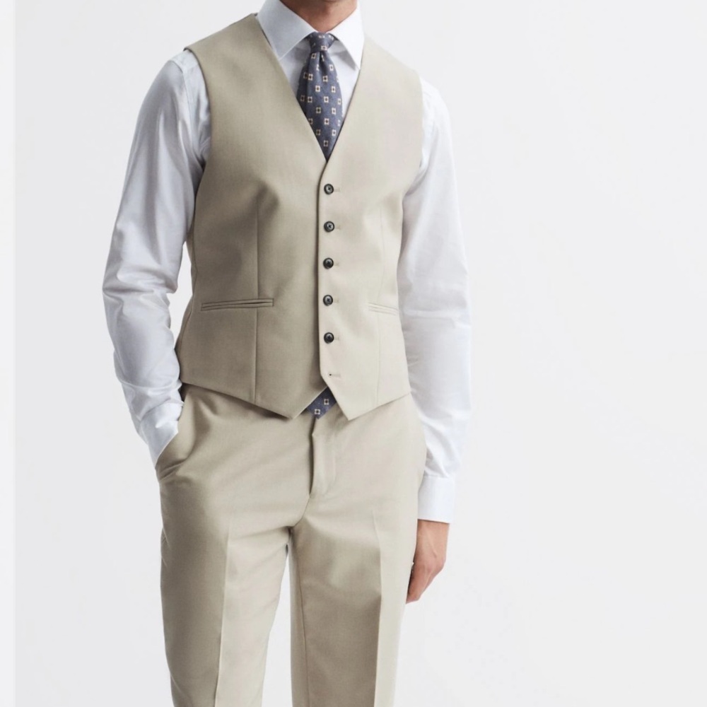 Reiss New with tag, single breasted vest slim fit stone colour.